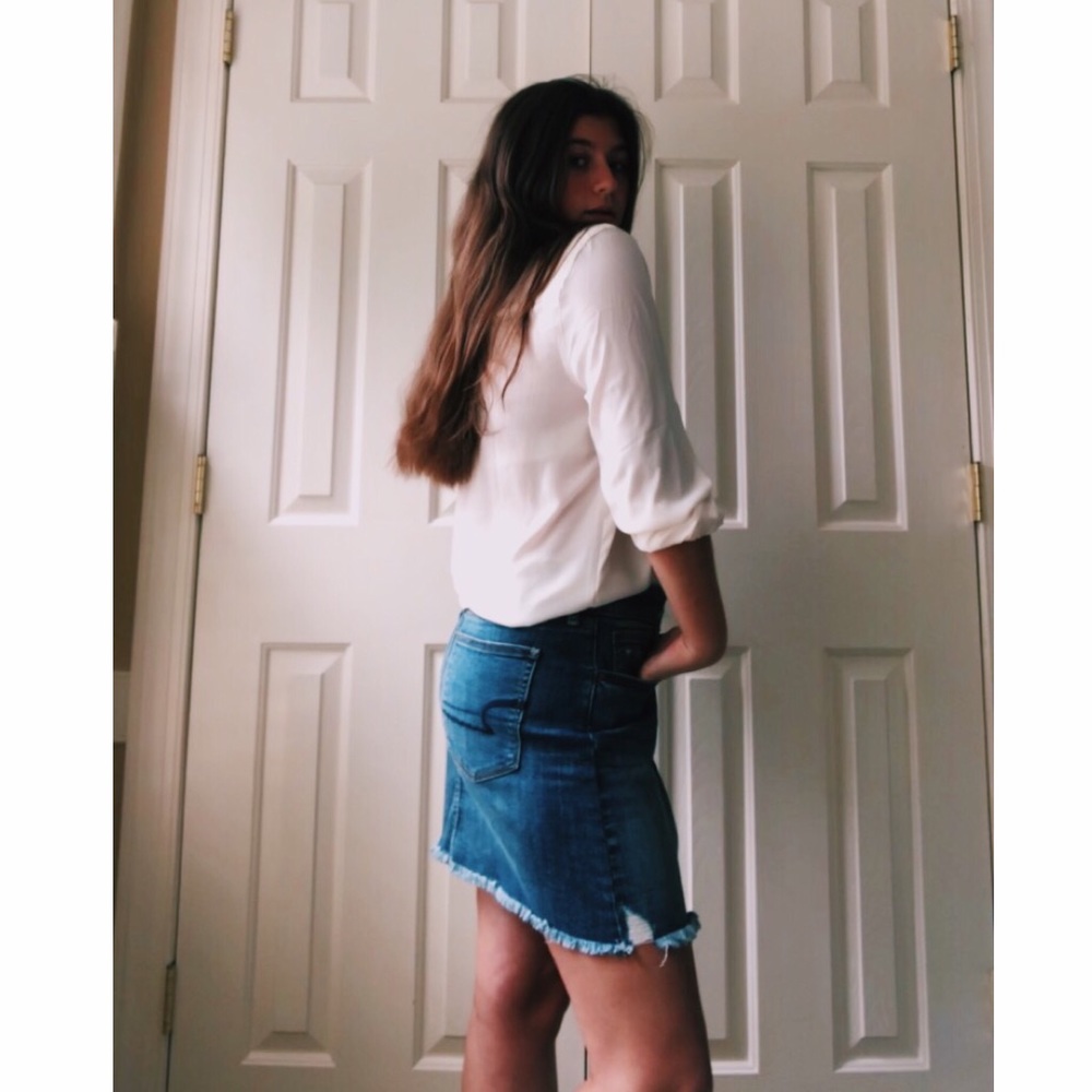 Cream half button down collared shirt🌟 - Picture 7 of 7